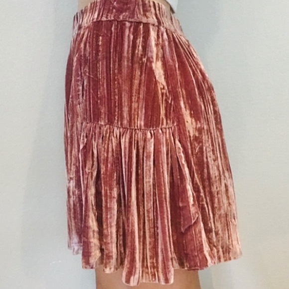 NWT Madewell pink pleated velvet skirt - Picture 3 of 8